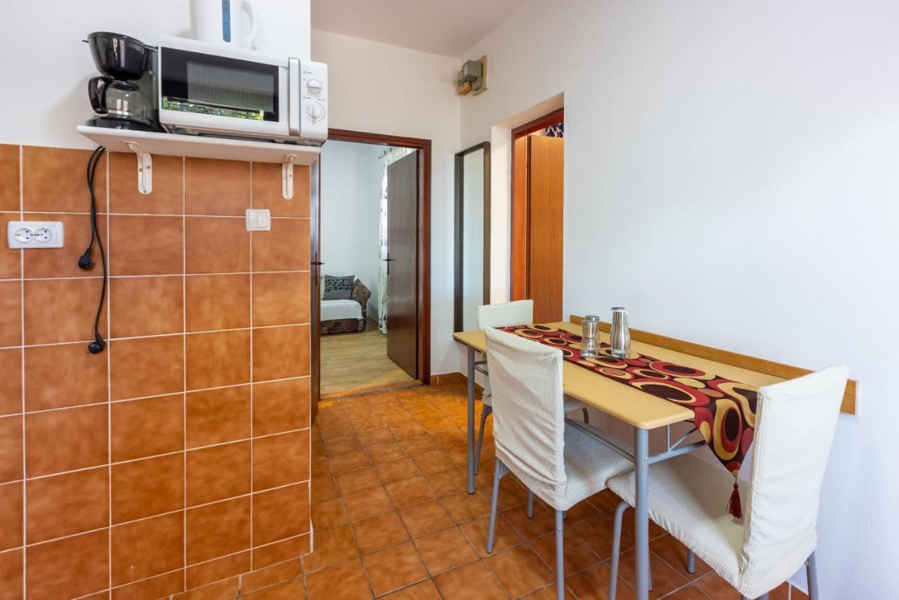 Apartments Lilin 茨里克韦尼察 外观 照片