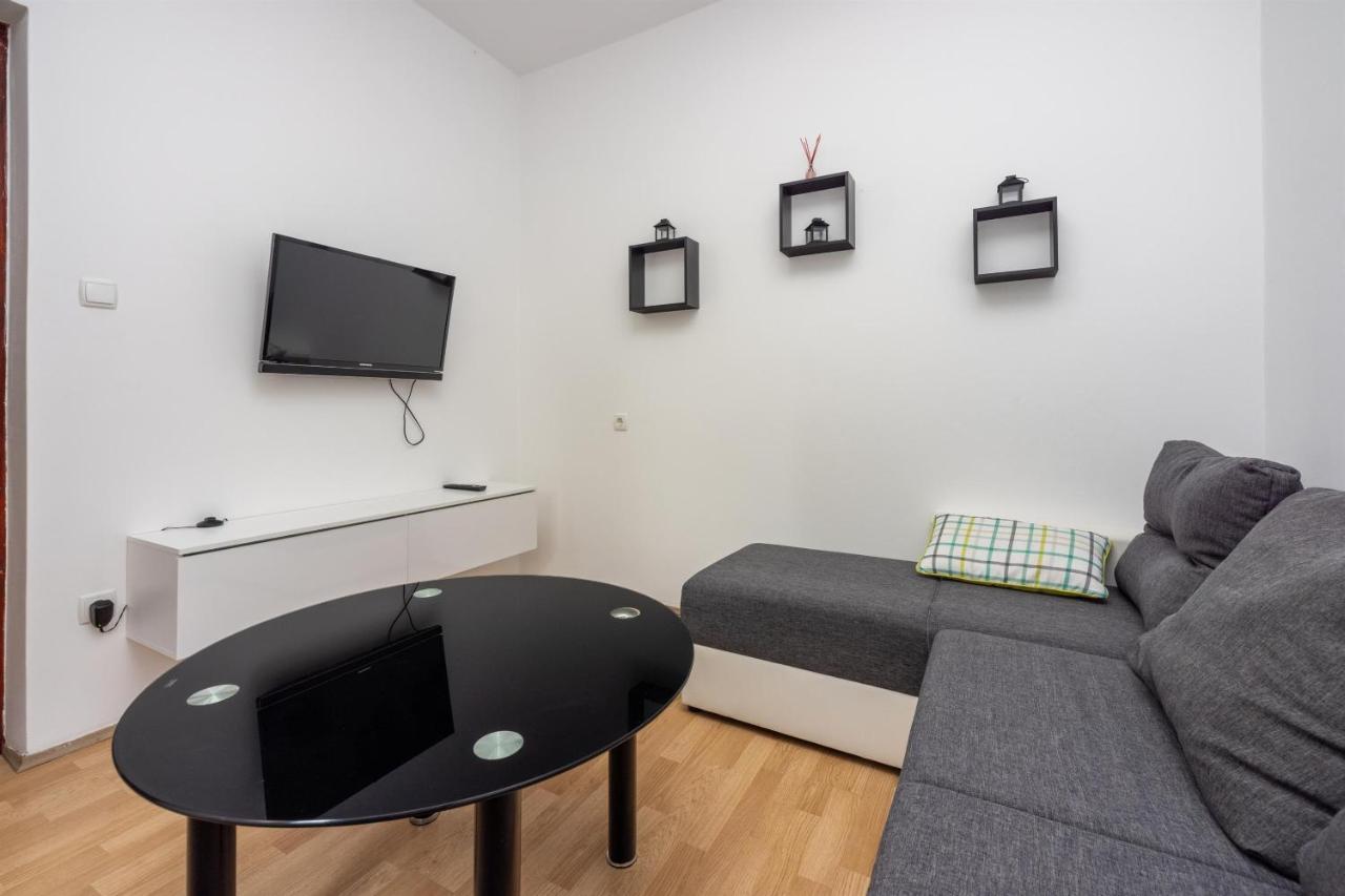 Apartments Lilin 茨里克韦尼察 外观 照片